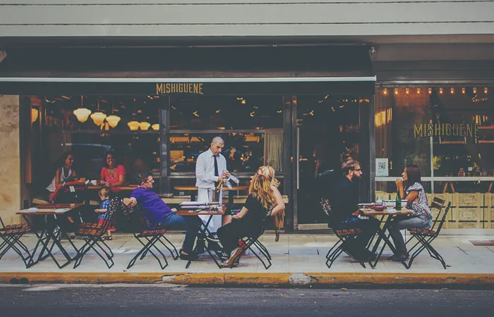 声を掛けられても絶対について行かない