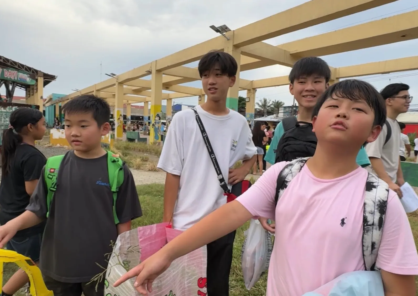 ボランティア活動 | CES シーイーエス ジュニアキャンプ