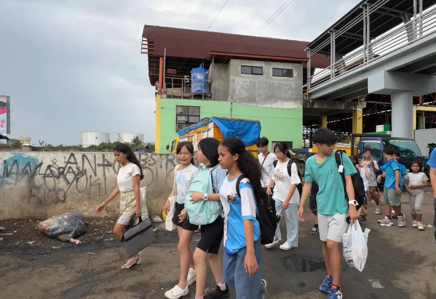 ボランティア活動 | CES シーイーエス ジュニアキャンプ