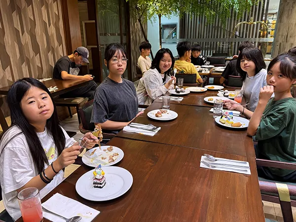 食事風景 | CES シーイーエス ジュニアキャンプ