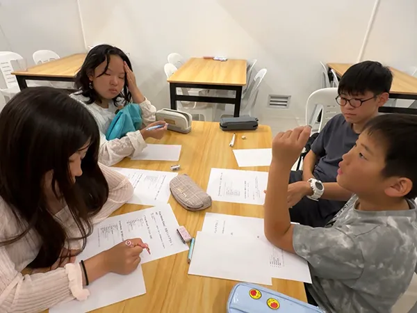 グループワーク | CES シーイーエス ジュニアキャンプ