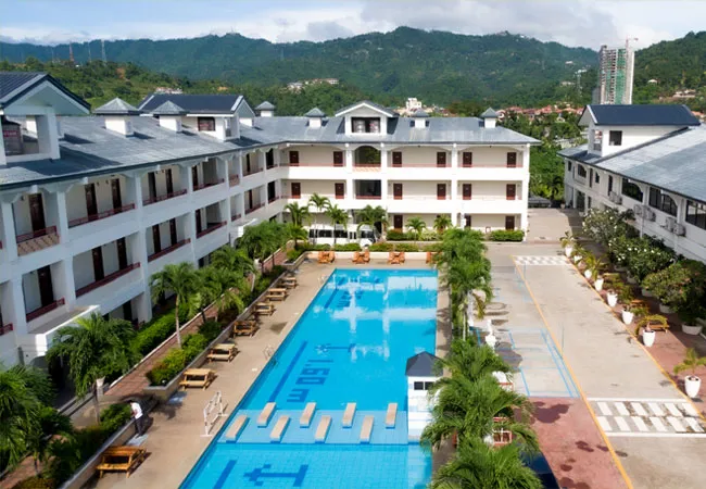 親子留学(学校外観)|CPI シーピーアイ