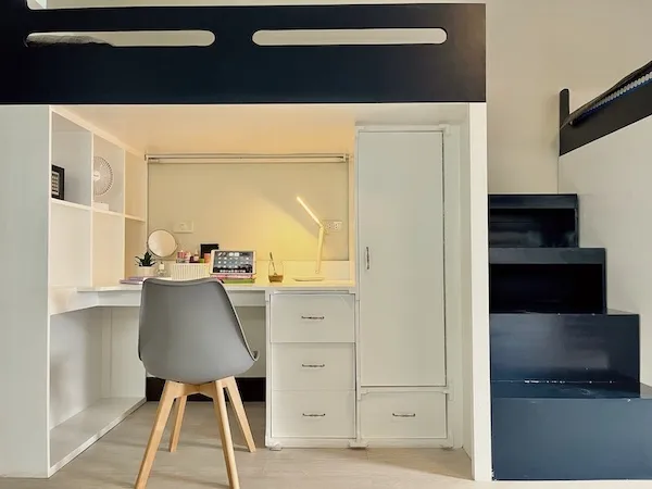 内部寮:デスク | BECI ベシスパルタキャンパス