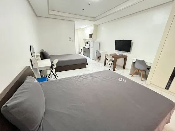 内部寮:2人部屋 | Clark Talk トーク