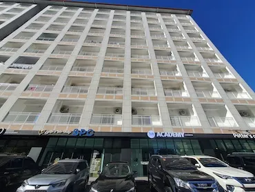 学校外観 | Clark Talk トーク