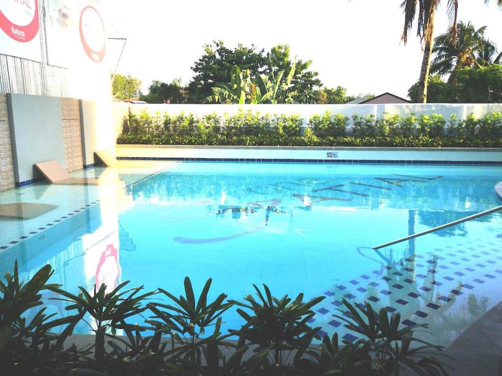 コンドミニアム寮:プール | GITC ジーアイティーシー