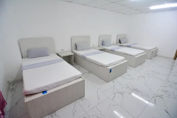 内部寮:4人部屋 | E-Room(イールーム)