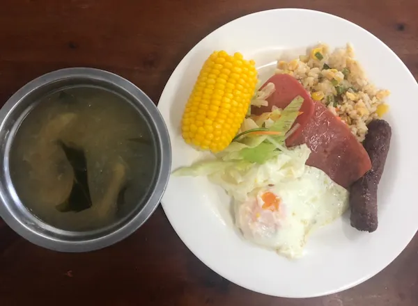 ビュッフェメニュー | E-Room イールーム