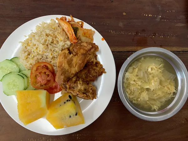 ビュッフェメニュー | E-Room イールーム