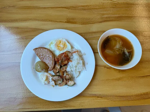 朝食 | E-Room イールーム