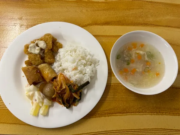 夕食 | E-Room イールーム