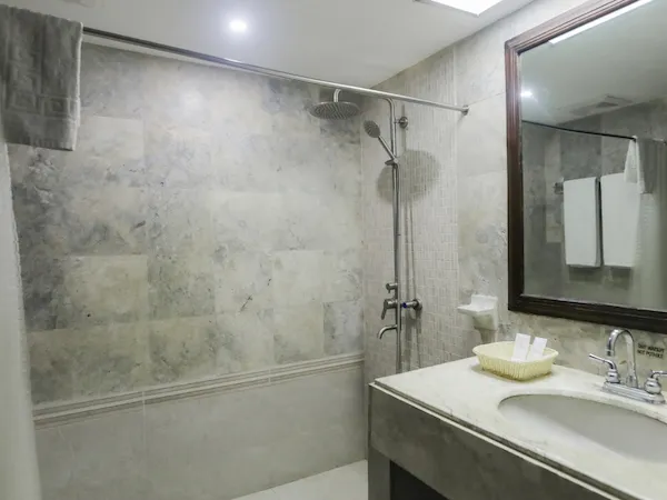 プレミアムセンター寮:バスルーム | E-Room プレミアムセンター