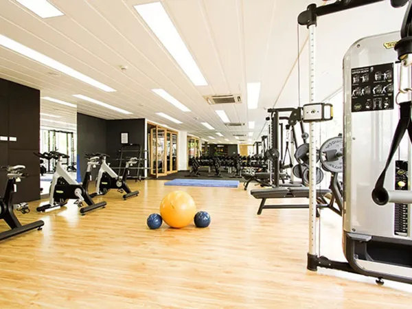 ジム | Enderun(エンデラン)