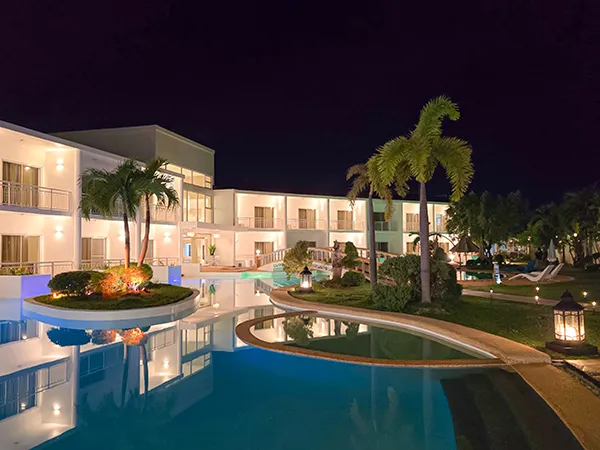 プールライトアップ | EVアカデミー ラメール