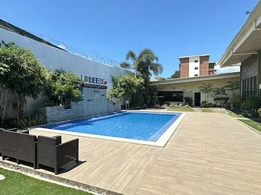 プール | I.Breeze アイブリーズ