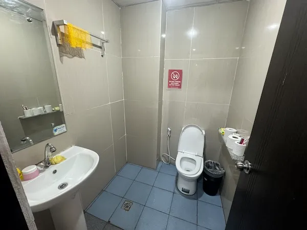 内部寮:トイレ | Pines パインス