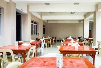 食堂 | PINES チャピスキャンパス