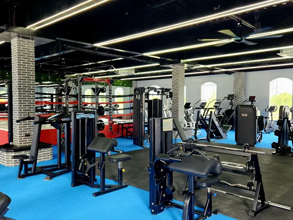 ジム | SMEAG ターラック