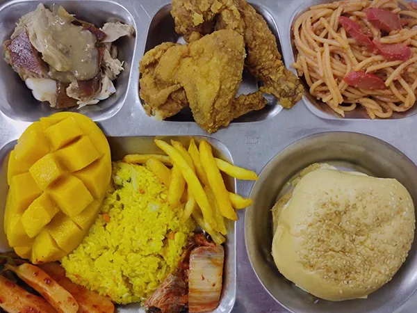 食事メニュー | SMEAG ターラック