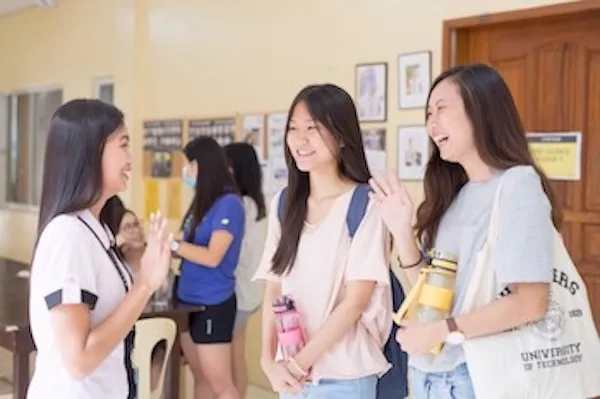 Target ターゲット | 日本人スタッフが多くサポート体制