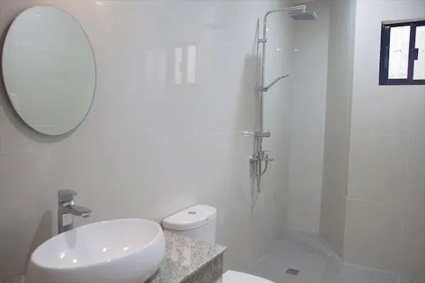 内部寮:シャワールーム | Target ターゲット