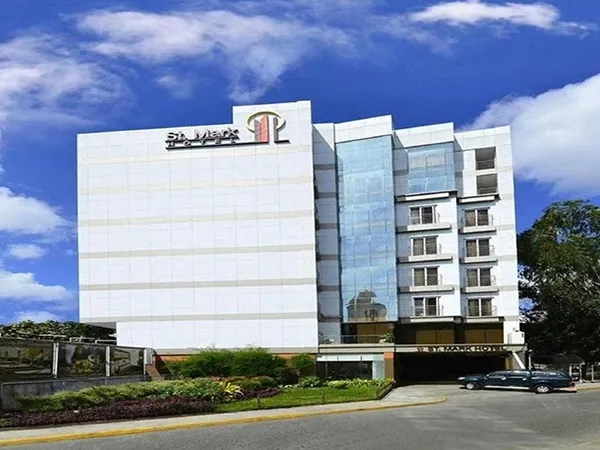 St.Mark Hotel(外観) | ユニバースイングリッシュ