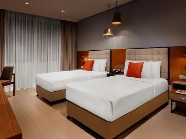 Summit Galleria Cebu | ユニバースイングリッシュ